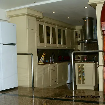 Appartement Atypique Lägenhet